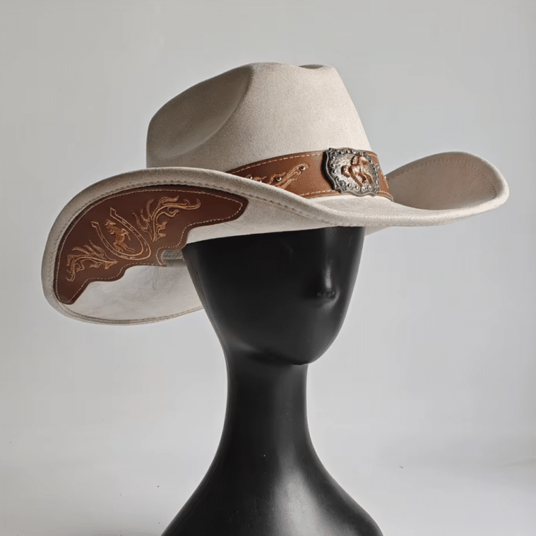Chapeau cowboy beige à ornements et boucle cheval (2)