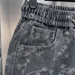 Jean homme ample motifs floraux taille élastique (1)