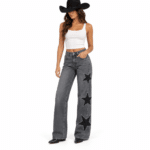 Look western en jean étoilé