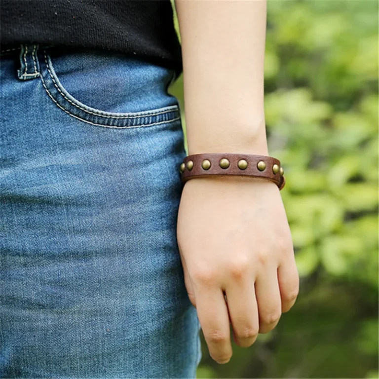 Bracelet cuir homme rivet