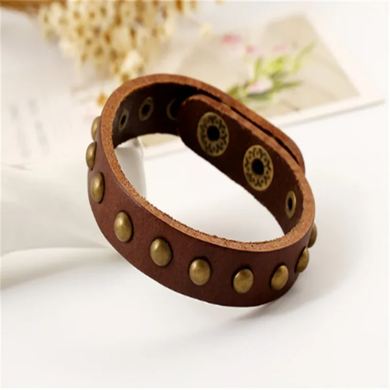 Bracelet cuir homme rivet
