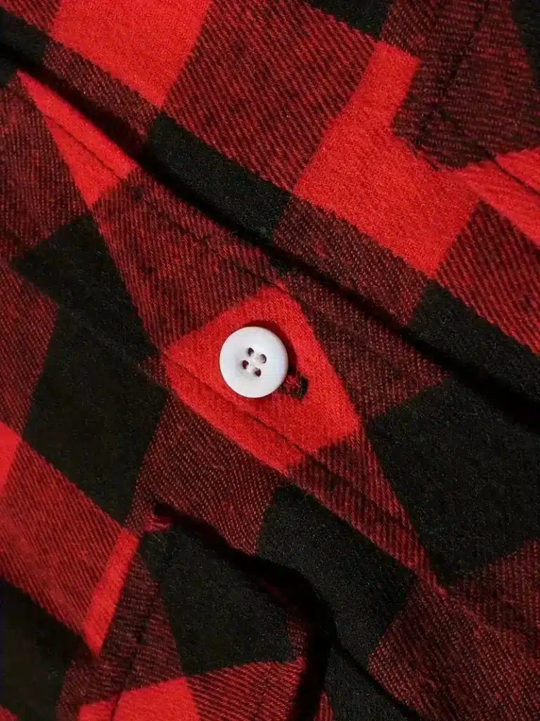 Chemise homme rouge noire à carreaux manches longues
