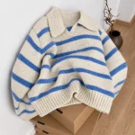 Pull femme vintage blanc à rayures bleues