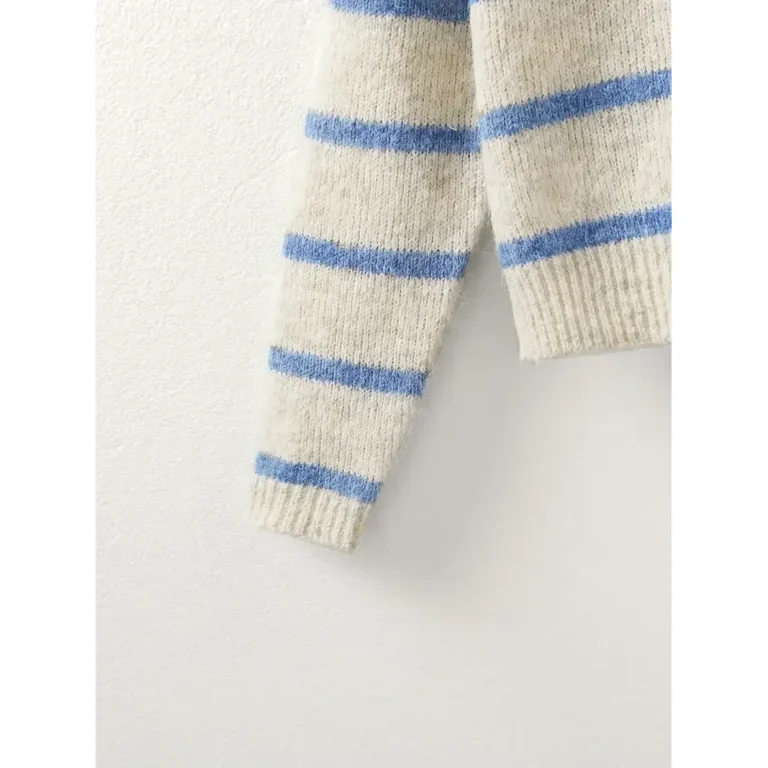 Pull femme vintage blanc à rayures bleues